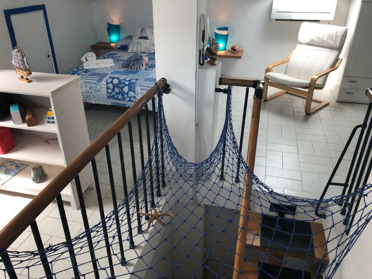 モンテロッソ・アル・マーレVittoria Houseアパートメント エクステリア 写真